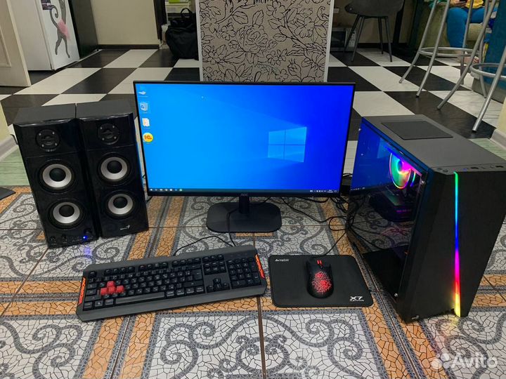 Игровой компьютер в сборе (монитор,клав/мышь,дин)