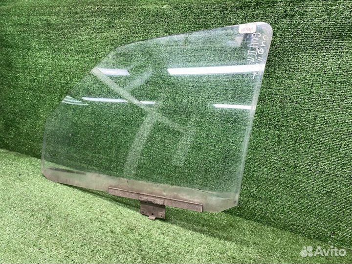 Стекло двери переднее левое Volkswagen Golf 2