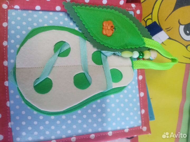 Развивающая книжка из фетра