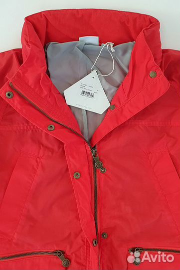 Ветровка женская