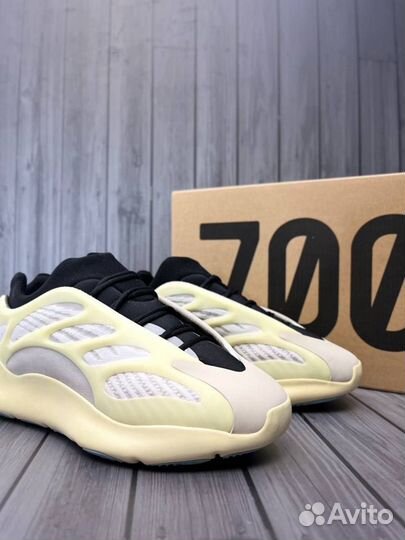 Шедевр Стиля: Мужские Adidas Yeezy Boost 700 v3