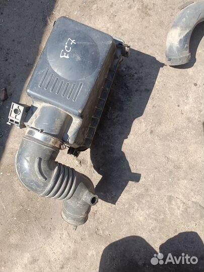 Корпус воздушного фильтра Geely Emgrand EC7