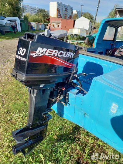 Моторная лодка