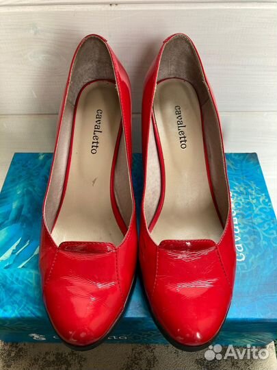 Туфли женские Cavaletto красные 38 размер