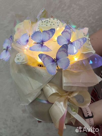 Светящийся Букет из бабочек и цветов со стразами