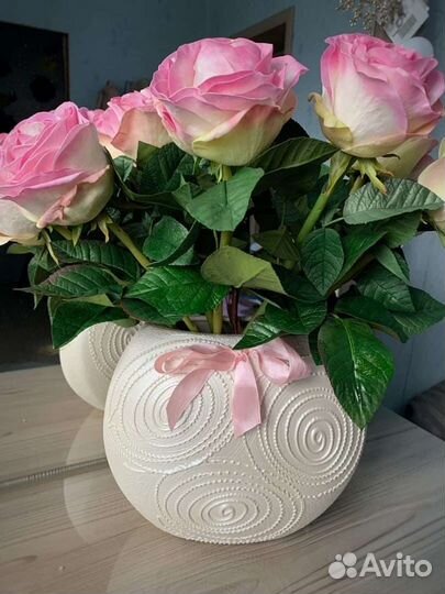 Листья розы