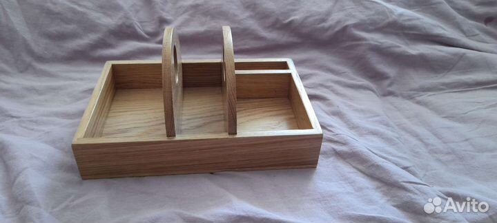 Салфетница из дерева