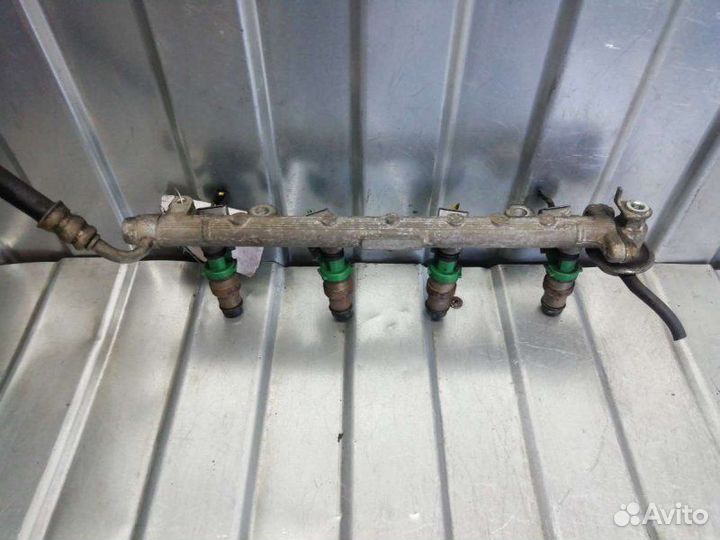 Топливная рампа Toyota Corolla E100 1.3 2007