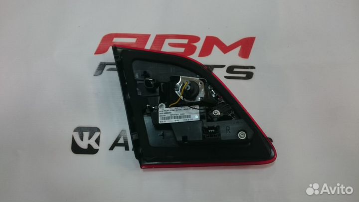 Правый фонарь в крышку багажника Mercedes ML w166