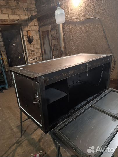 Инструментальный ящик на грузовик