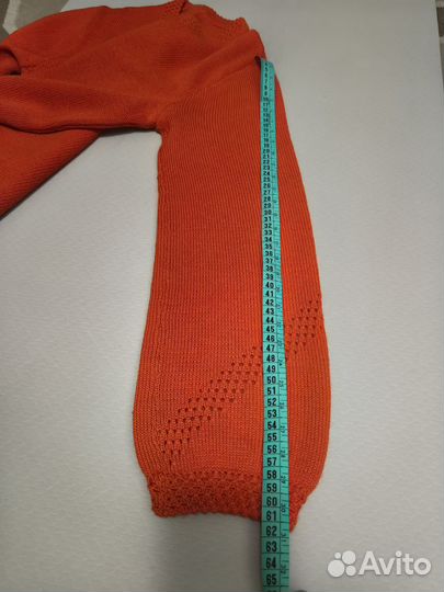 Свитер шерстяной женский