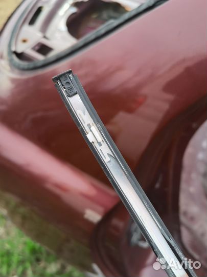 Молдинг на крышу правый kia spectra