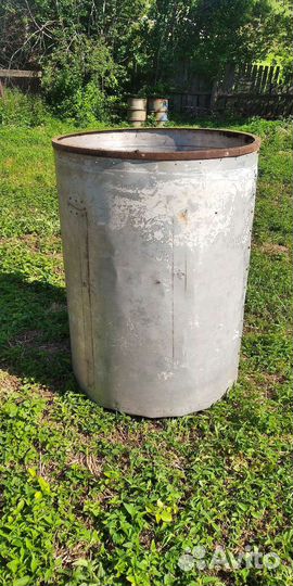 Бак для хранения комбикорма