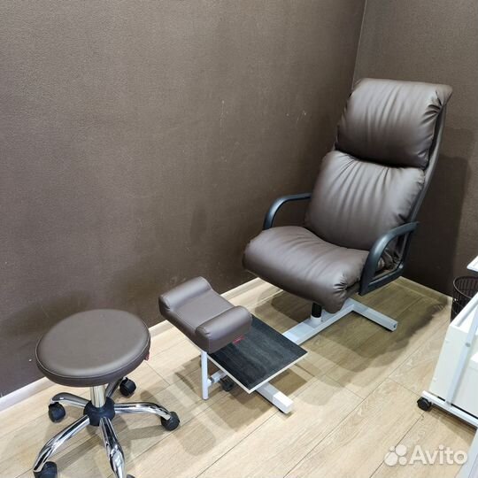 Педикюрное кресло б/у