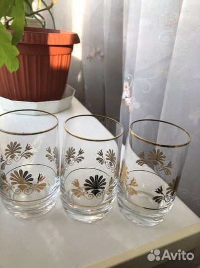 Красивые бокалы с позолотой