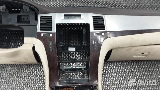 Панель приборов (торпедо) cadillac escalade 3 (95F