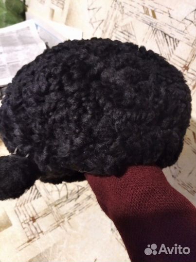 Берет каракулевый
