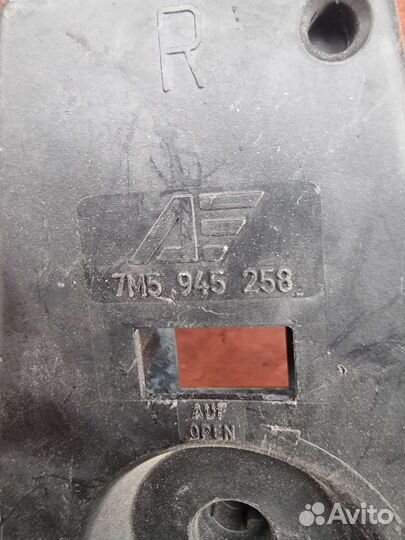 Плата заднего фонаря правого Ford Galaxy 1