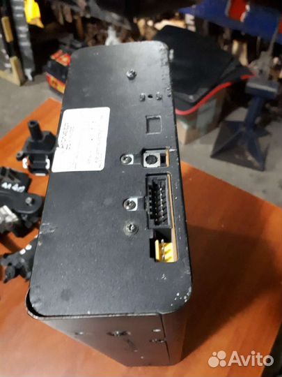 Бмв 7 Е38 CD changer