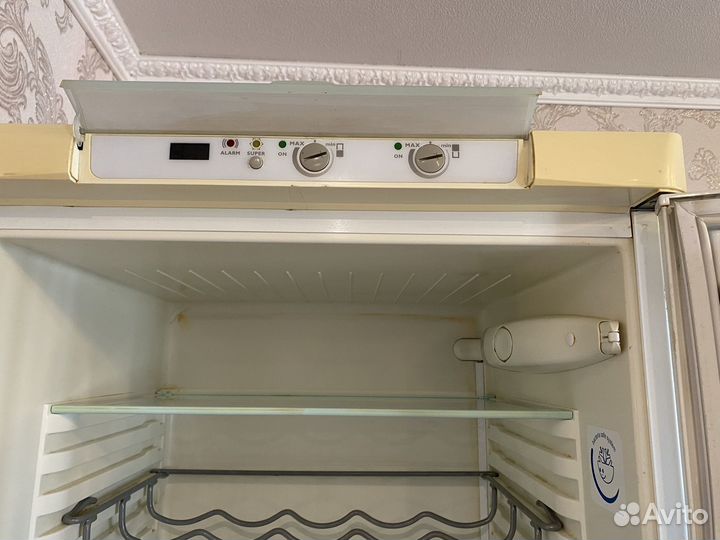 Холодильник electrolux