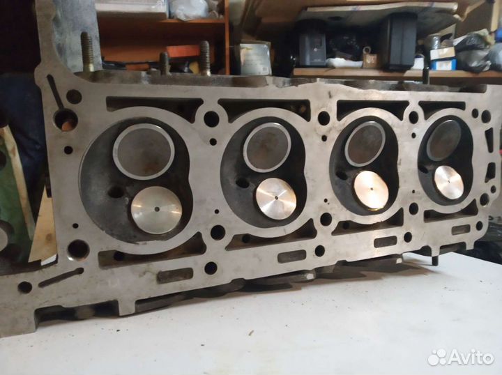 Мерседес головка2.3 блока цилиндров