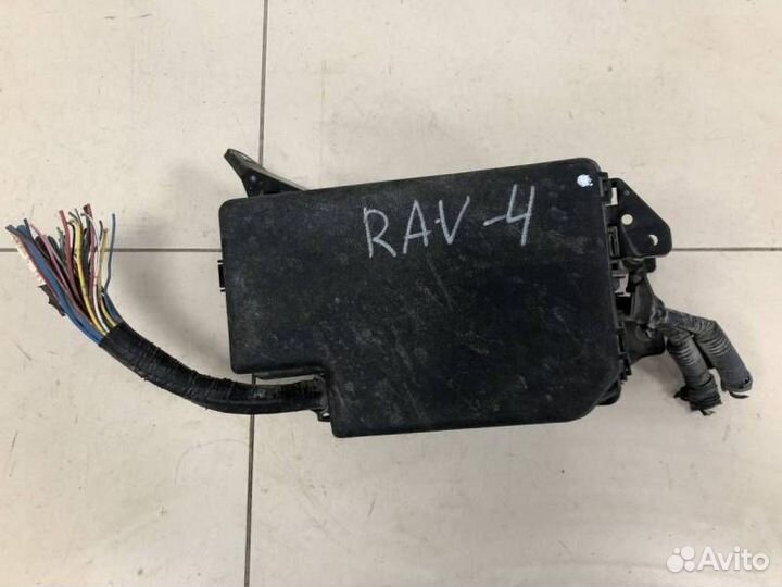 Блок предохранителей Toyota Rav 4 A30 2006-2013
