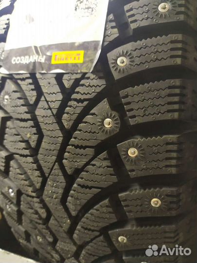 Pirelli Formula Ice 215/60 R16 99T