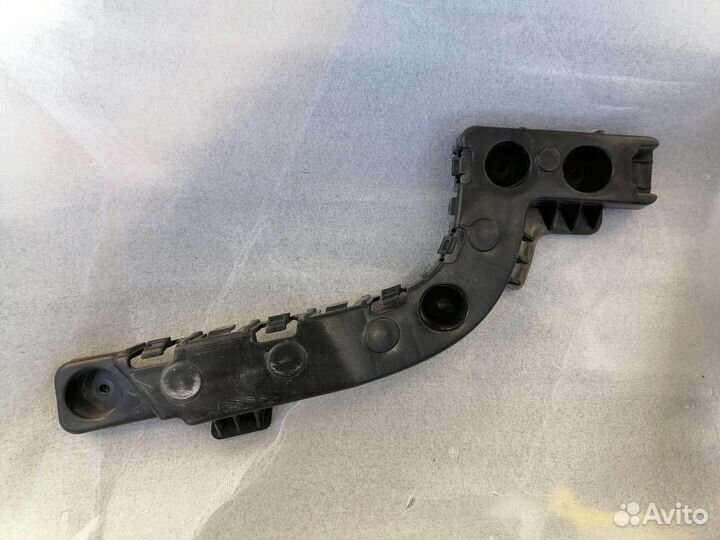 Кронштейн заднего бампера левый Chevrolet Orlando