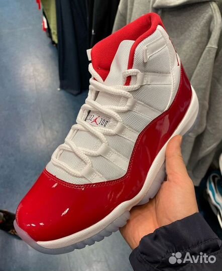 Nike air jordan 11 retro cherry