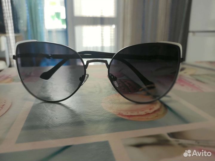 Солнцезащитные очки женские