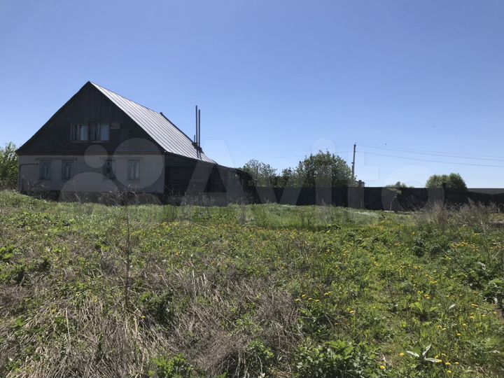 Дом 180 м² на участке 50 сот.