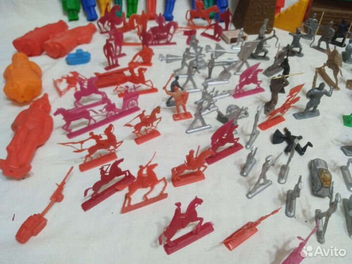 Солдатики СССР пластик, оловянные, дутыши