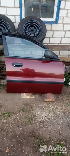 Продам переднюю дверь (правую) на Шевроле Ланос