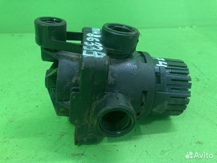 Ускорительный клапан MAN TGX