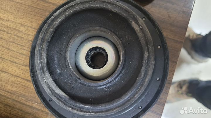 Опора переднего амортизатора golf / jetta 2