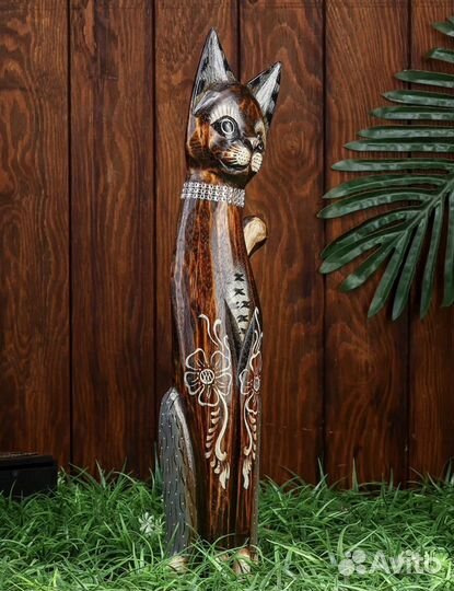 Статуэтка. Кошка. Дерево