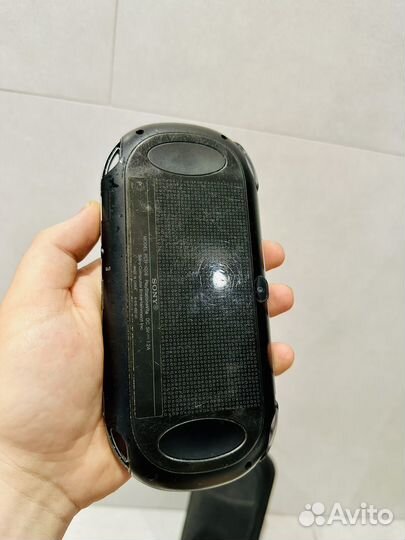 Ps vita / игры / чехол / microSD 16gb