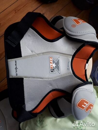 Хоккейная форма. Панцирь