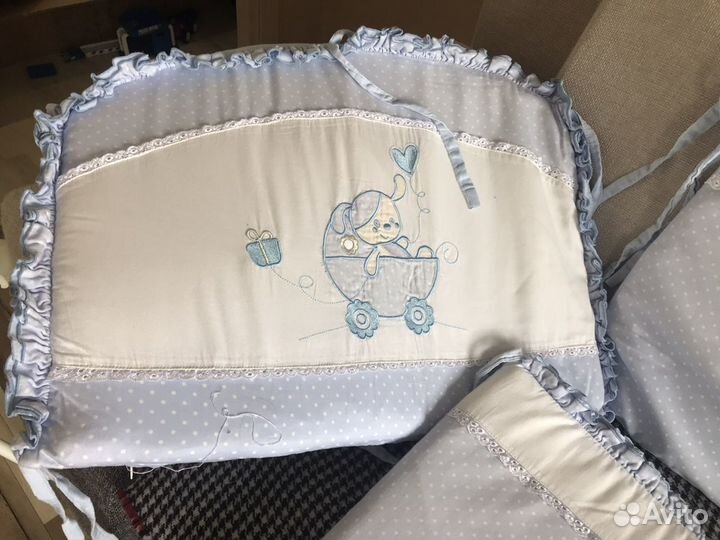 Комплект в детскую кроватку бортики