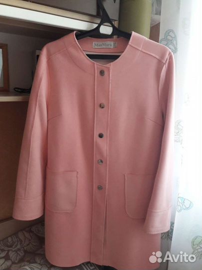 Ветровка женская