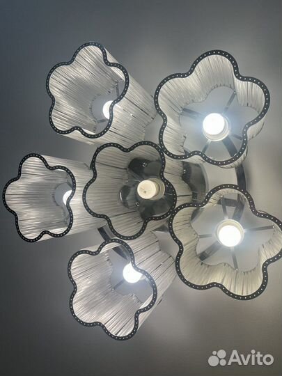 Люстра потолочная дизайнерская