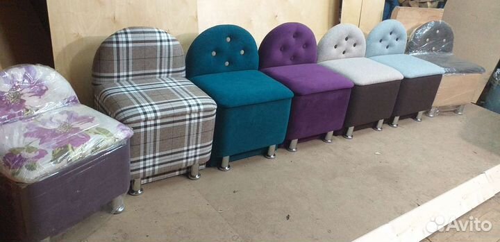 Пуфики со спинкой