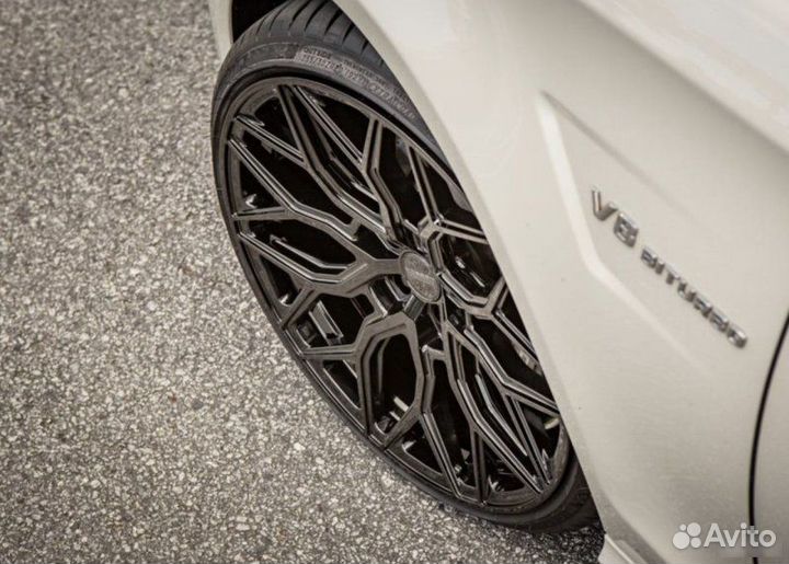 Кованые диски в стиле Vossen для Mercedes CLS R20