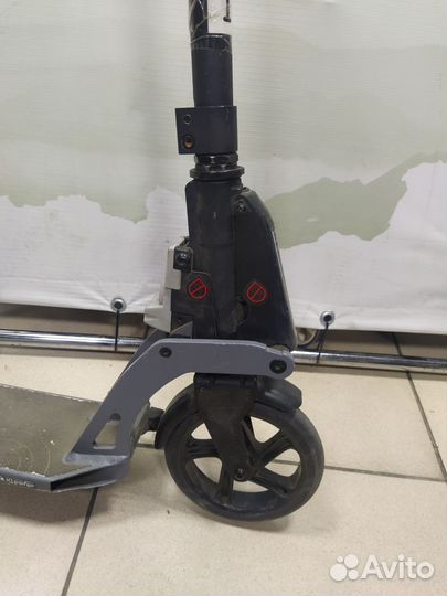 32260 Самокат Globber MY TOO ONE K180 черный