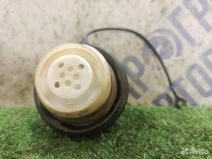 Крышка бензобака Nissan Almera Classic седан 1.6