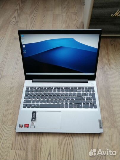 Ноутбук Lenovo IdeaPad 3 Ryzen 3 4300U/8GB/SSD 512