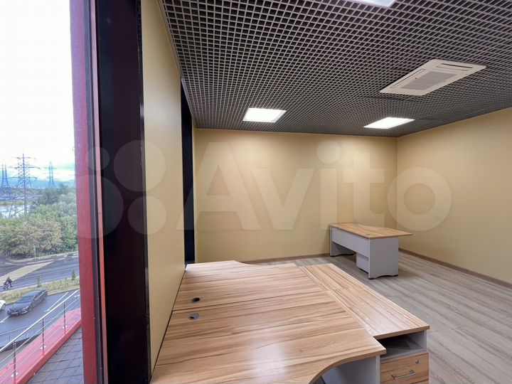 Аренда офиса 51.2 м² c ремонтом и мебелью в бц