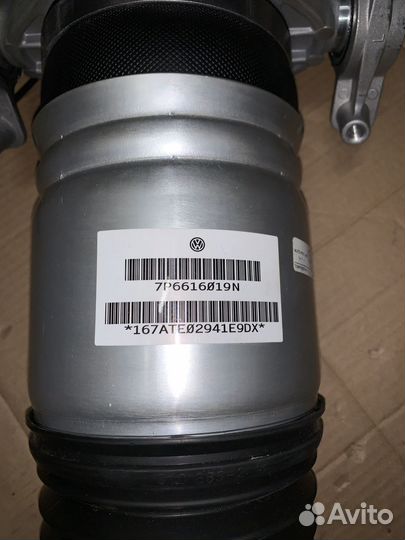 Пневмостойка задняя левая VW Touareg 2 NF 7P