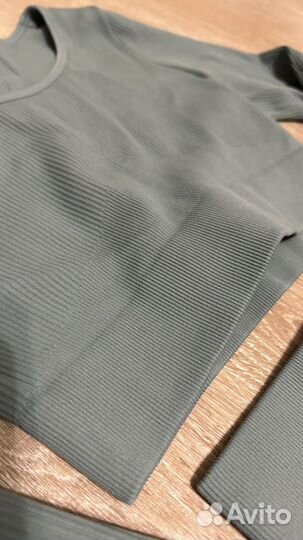 Спортивный костюм новый