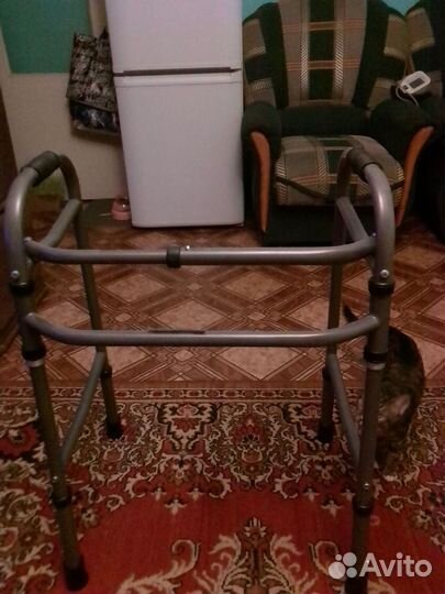 Ходунки для взрослых инвалидов